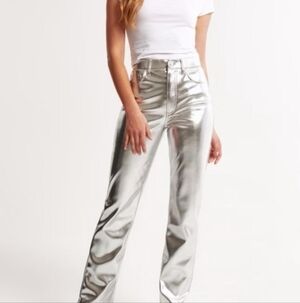 Abercrombie & Fitch Curve Love Vegan Leather 90s Straight Pant
